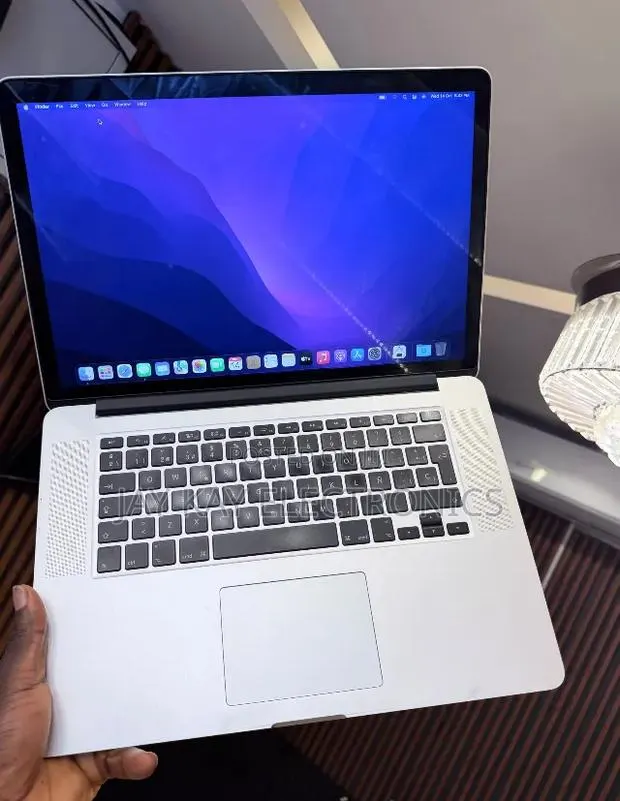 Laptop Apple MacBook Pro 2015 16GB Intel Core i7 SSD 128GB · Photo 1
