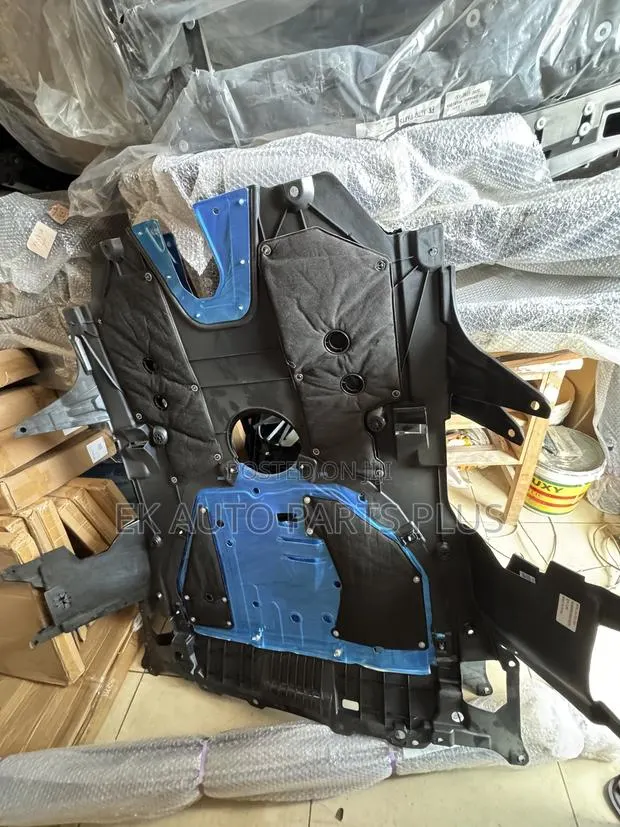 Honda Civic Engine Under Cover/Panel 2022 2023 2024 2025 · Photo 1