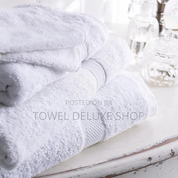 White Medium Towel · Photo 1