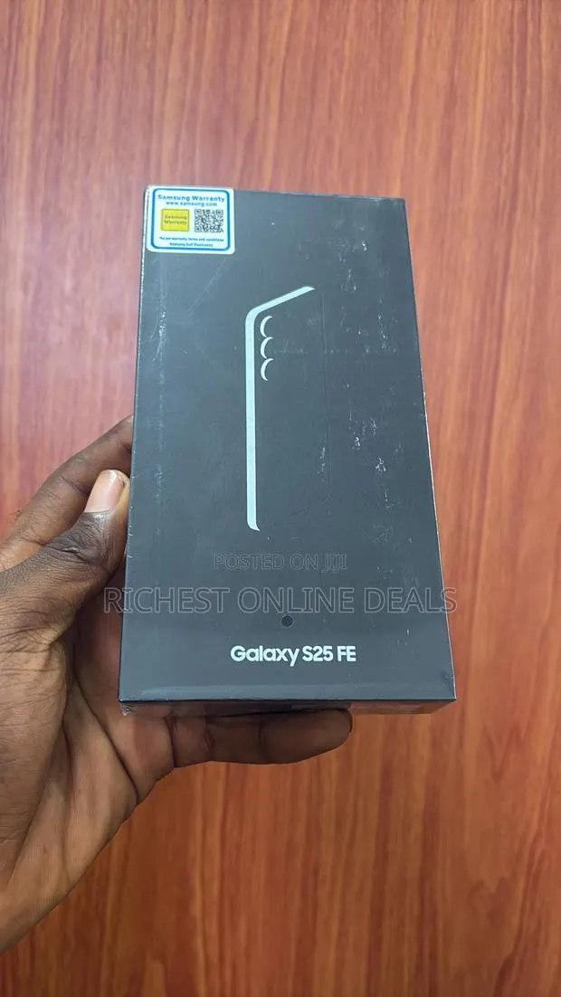 New Samsung Galaxy S25 FE 128 GB Black · Photo 1