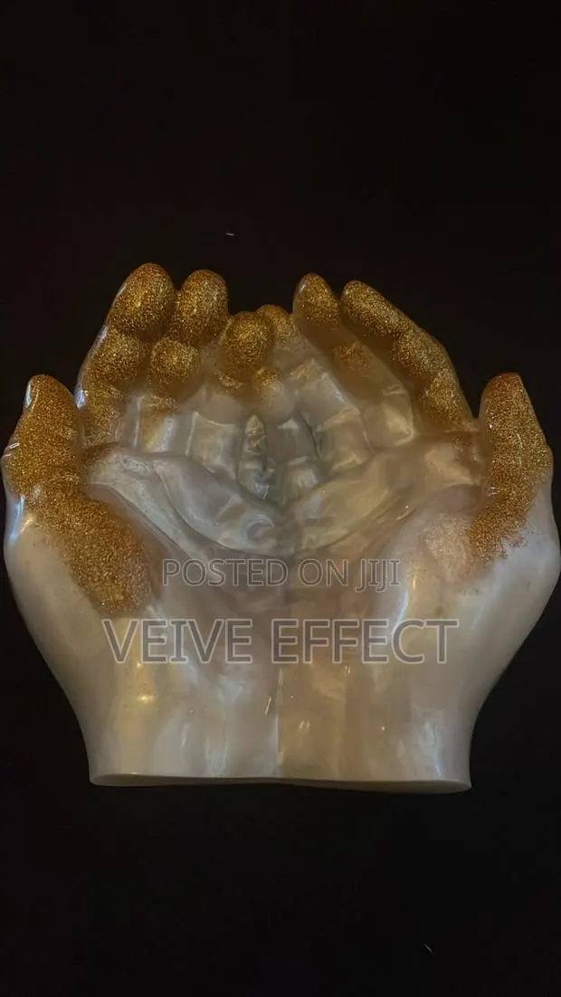 Center Piece · Photo 1