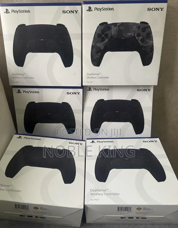 Playstation 5 Controllers · Photo 1