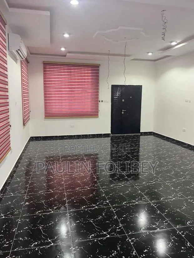 5bdrm Duplex in Dg Property, Pokuase for rent · Photo 1