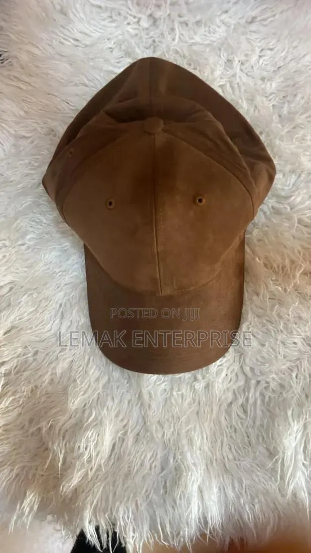Brown Suede Baseball Cap/Rasta Cap · Photo 1