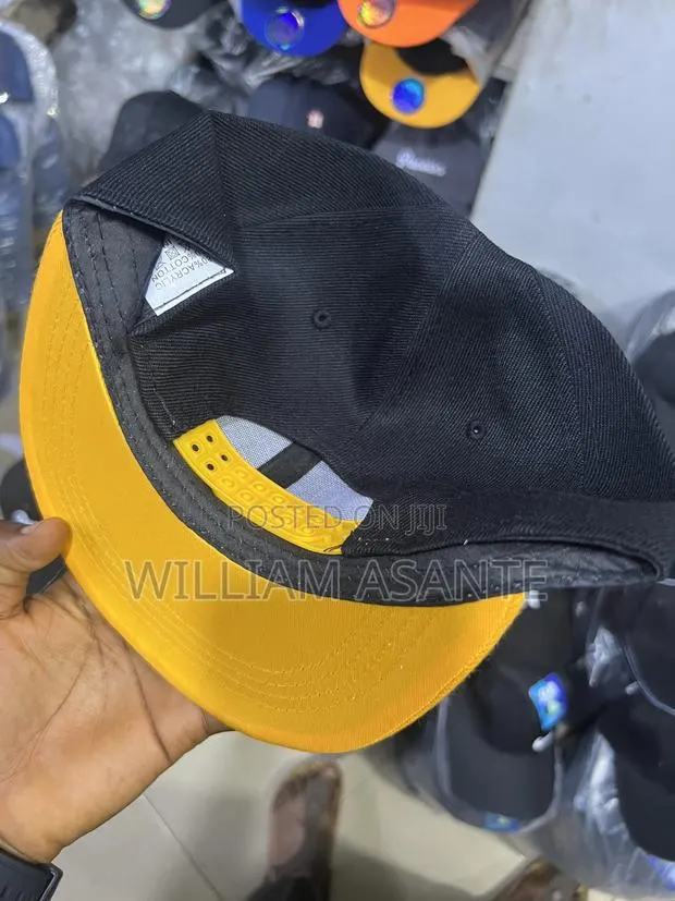 Plain Snapback Caps · Photo 4