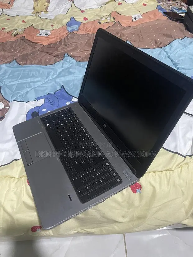 Laptop HP 15 8GB Intel Core i5 HDD 500GB · Photo 1