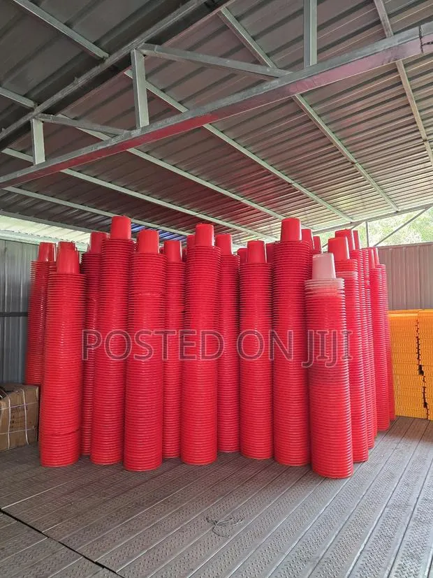 12kg Feeders · Photo 1
