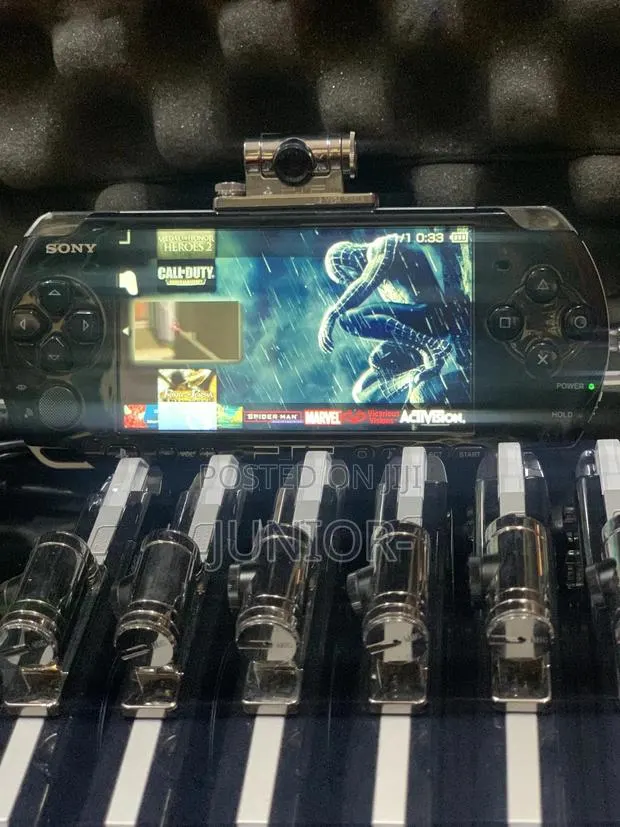 Brand New PSP 3000 With Camera and Games · Photo 1