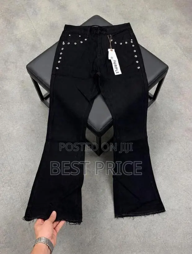 High Quality Flared and Baggy Jeans · Photo 1