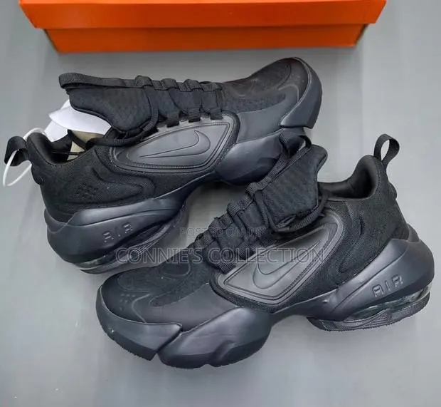Nike Air Max Alpha Savage · Photo 1