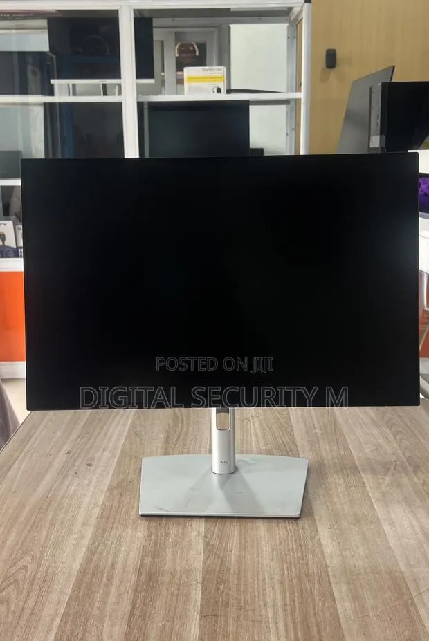 Dell Ultrasharp 24 Usb-C Hub Monitor - U2421e · Photo 1