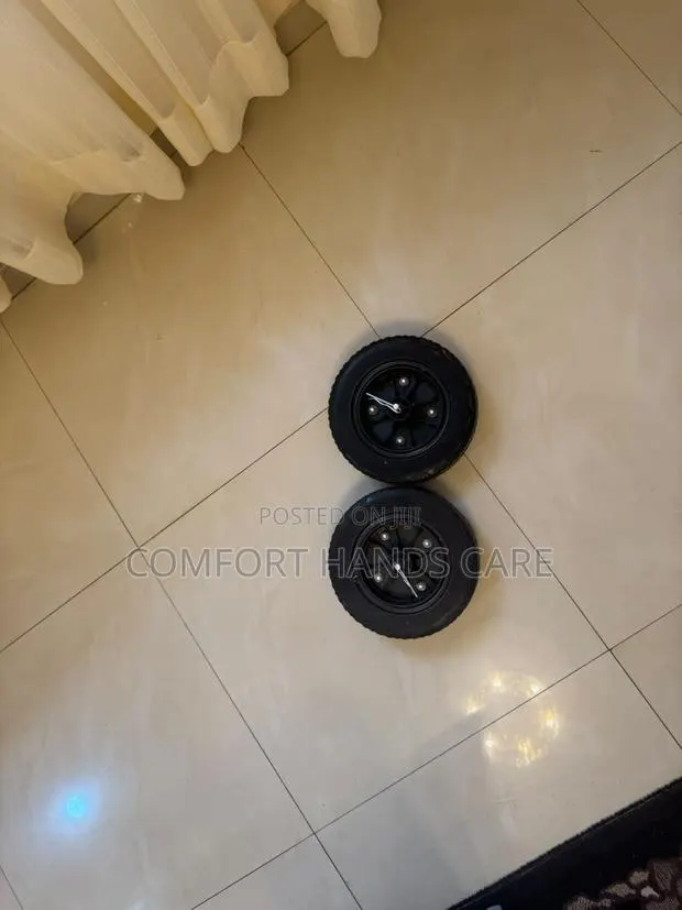 UK Used Baby Stroller With Extra Wheels – Foldable Durable · Photo 3