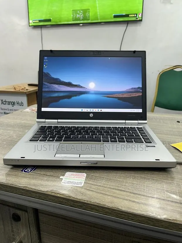 Laptop HP EliteBook 8470P 6GB Intel Core i5 HDD 500GB · Photo 1