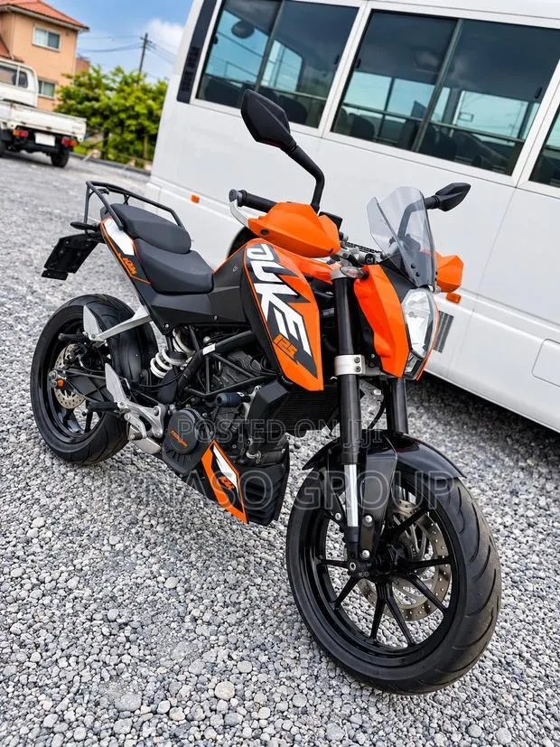 KTM Duke 125 2013 Orange · Photo 1
