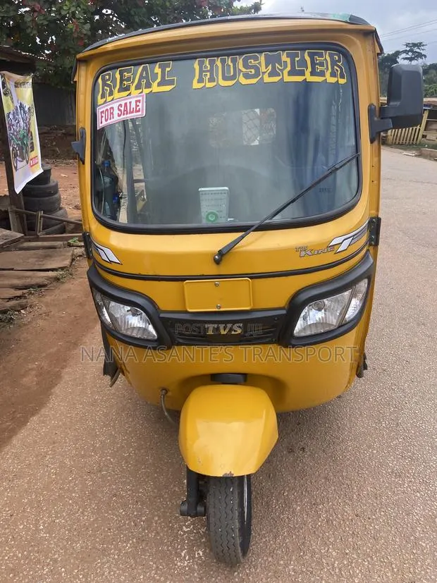 TVS King Deluxe Plus iTouch Start 2025 Yellow · Photo 1