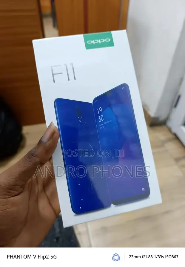 New Oppo F11 256 GB Blue · Photo 1