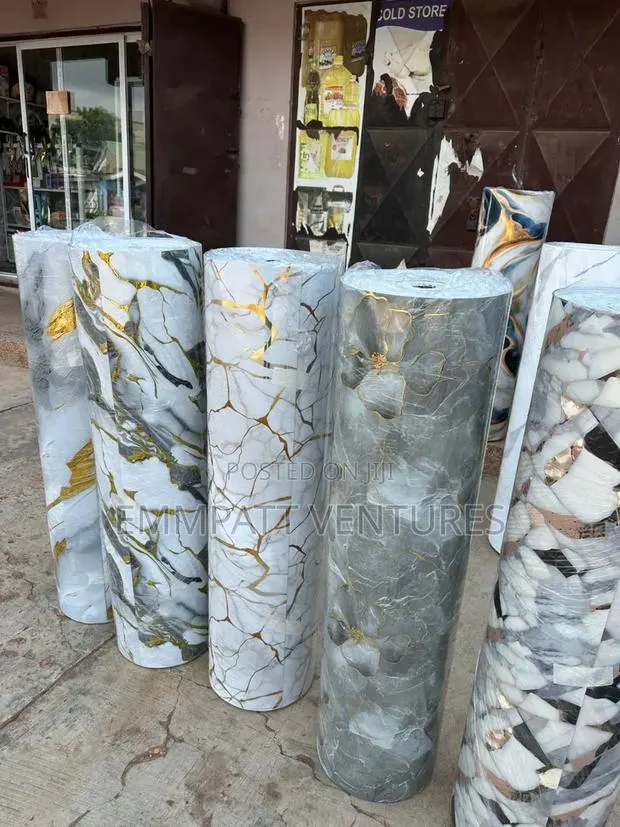 Wall Building Marble Sticker · Photo 1