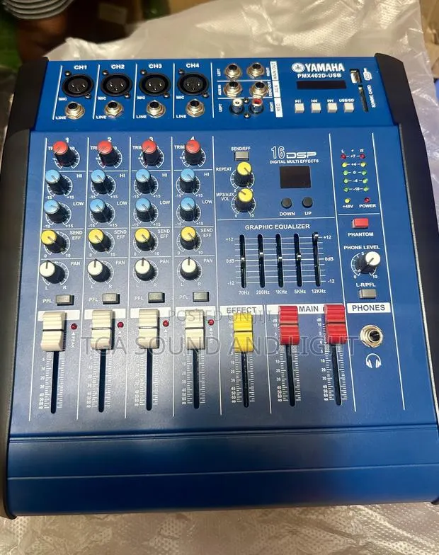 Yamaha Pmx402d-Usb 4 Channels Powered Mixer · Photo 1