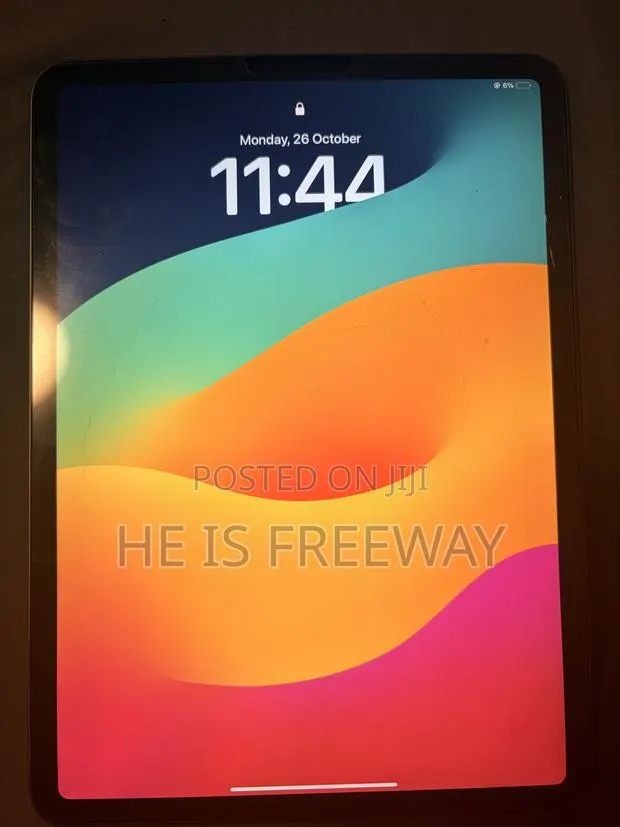 Apple iPad Pro 11 (2020) 128 GB Silver · Photo 1