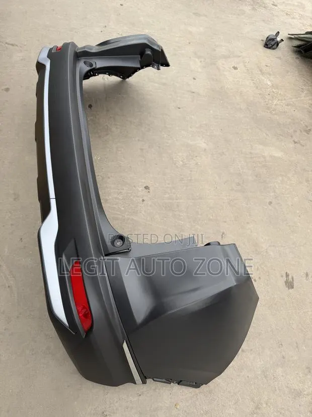 Honda CRV 2019,2020,2021,2022, Back Bumper Complete Available · Photo 1