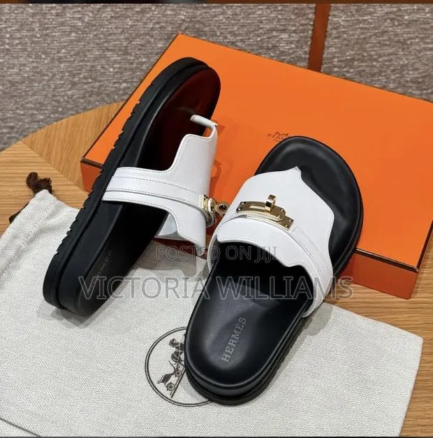 Ladies Luxury Slippers · Photo 1