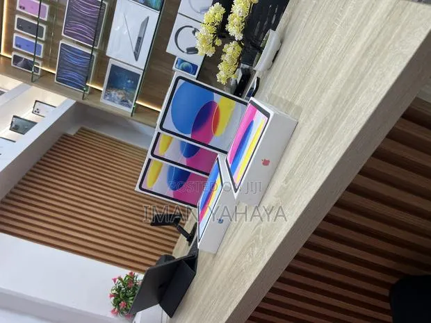 New Apple iPad (2025) 128 GB Pink · Photo 1