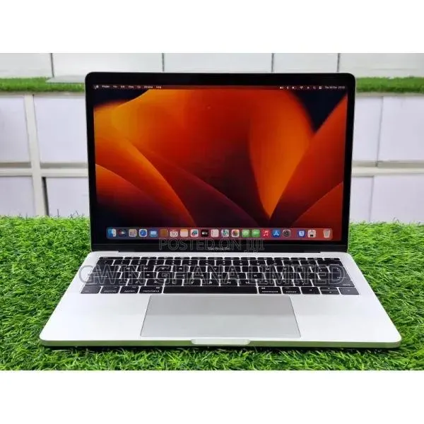 Laptop Apple MacBook Pro 2015 8GB Intel Core i5 SSD 256GB · Photo 1