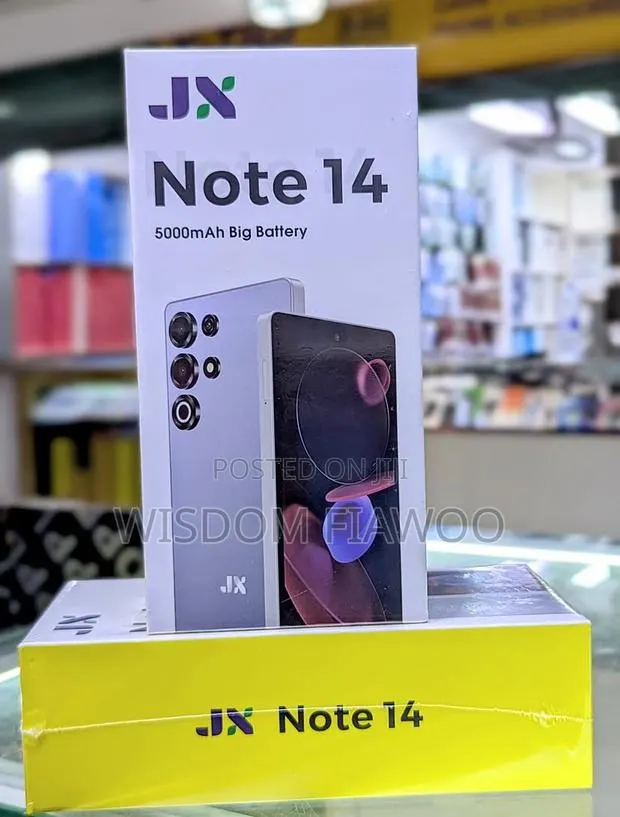 New Mobile Phone 64 GB Silver · Photo 1