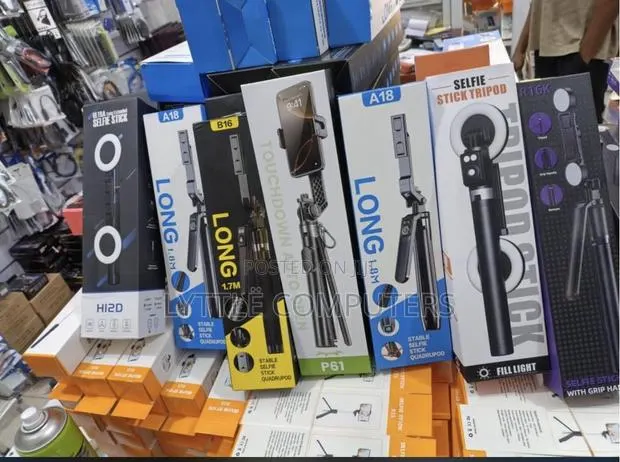 Auto Selfie Stick Tripod · Photo 1