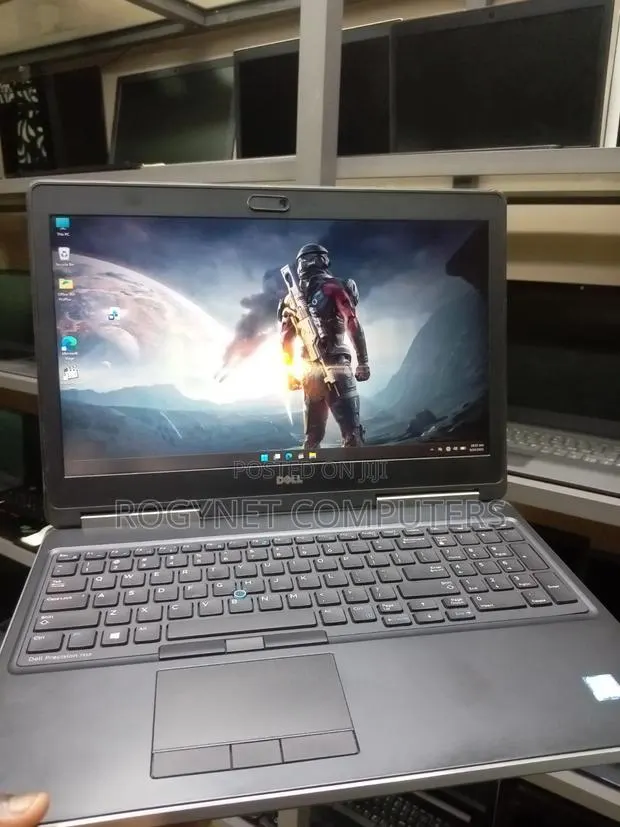 Laptop Dell Precision 7510 32GB Intel Xeon HDD+SSD 1T · Photo 1