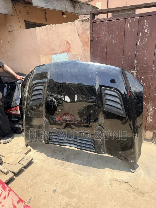 Dodge Ram 1500 TRX/Rebel 2019-2024 Bonnet · Photo 1