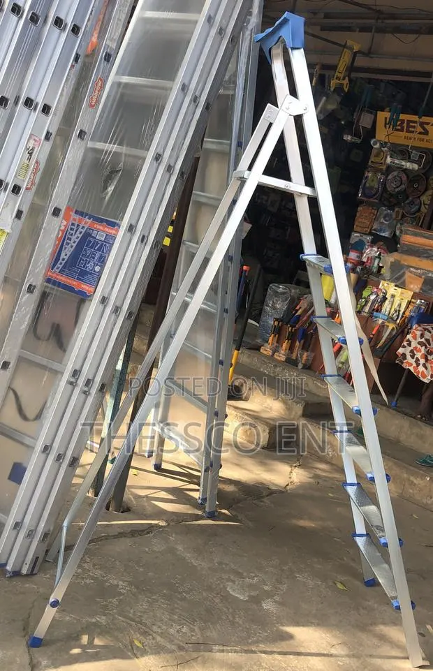Steel Ladder 6+1 Steps · Photo 1