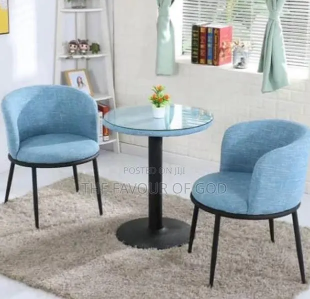 A Classically Made 2seater Dining Set · Photo 1