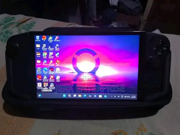 Gaming Console With 2tb · Photo 1