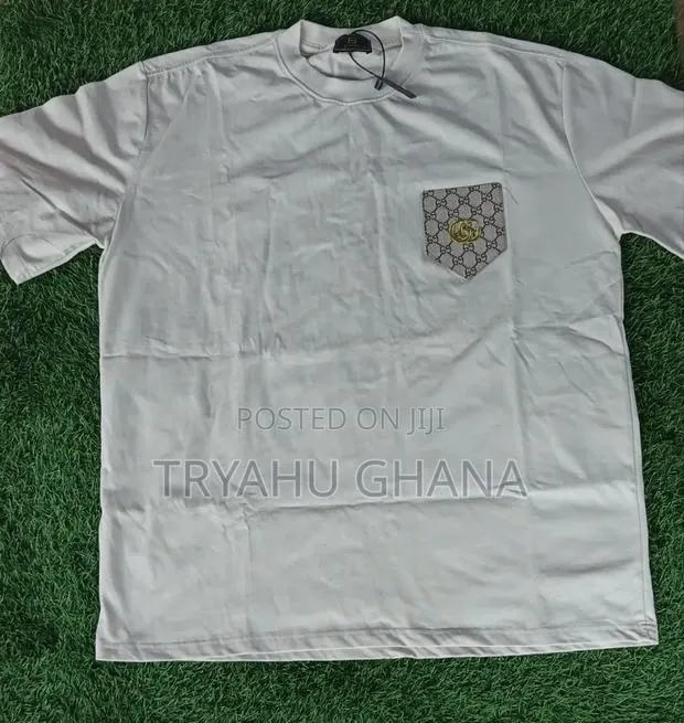Elegant Fashion Style Gucci Round Neck for Sale at Tryahu · Photo 1