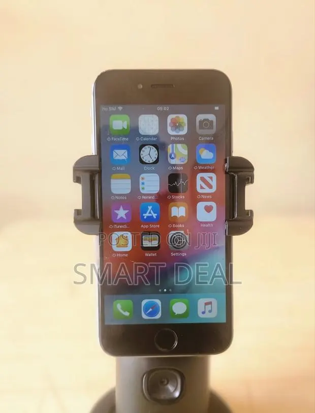 Apple iPhone 6 16 GB Silver · Photo 1