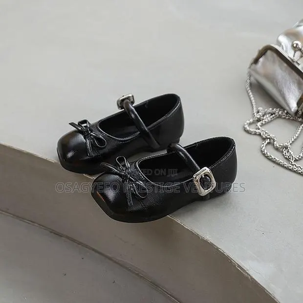 Kids’ Elegant Bow Buckle Dress Shoes · Photo 1
