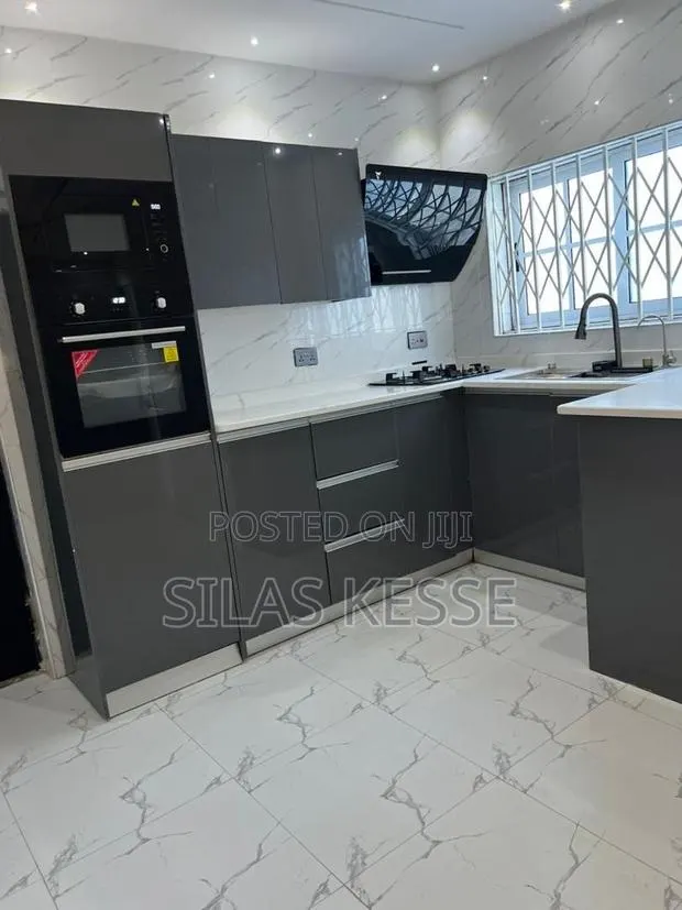 4bdrm Townhouse/Terrace in Frimps Properties, Amasaman for sale · Photo 1