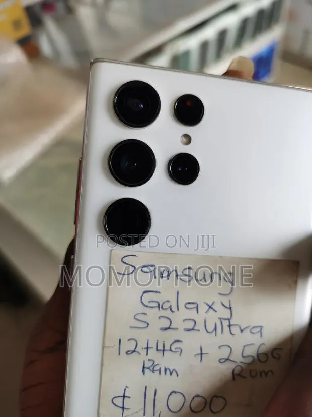 Samsung Galaxy S22 Ultra 5G 256 GB White · Photo 1