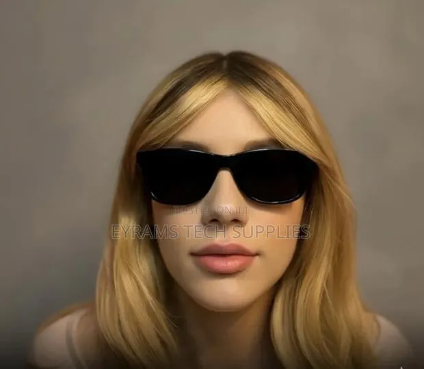 Ultra Realistic White Female Mask - 25yo · Photo 1