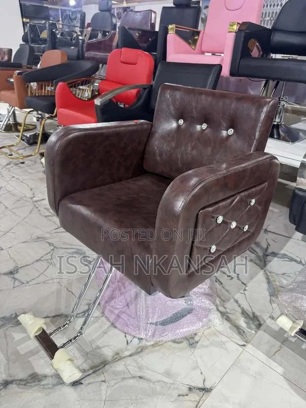 Barbering Chair · Photo 2