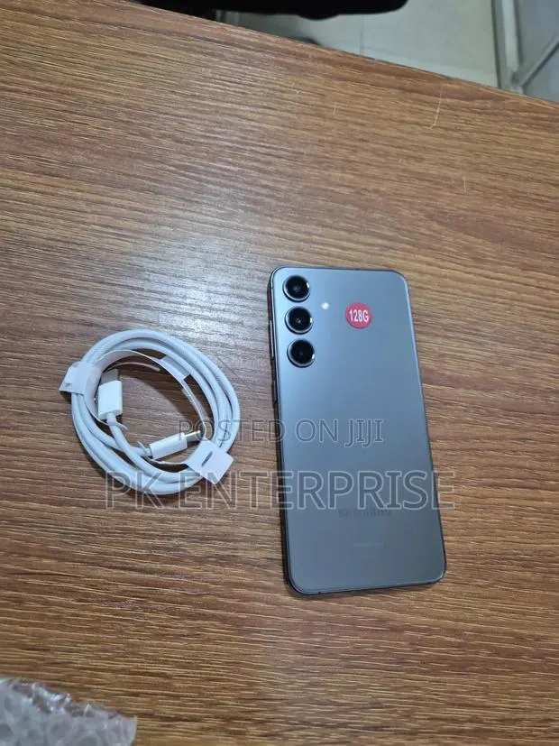 New Samsung Galaxy S24 128 GB Gray · Photo 1