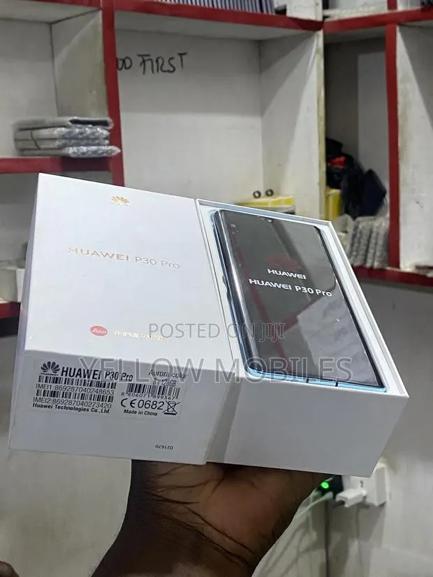 New Huawei P30 Pro 128 GB Blue · Photo 1