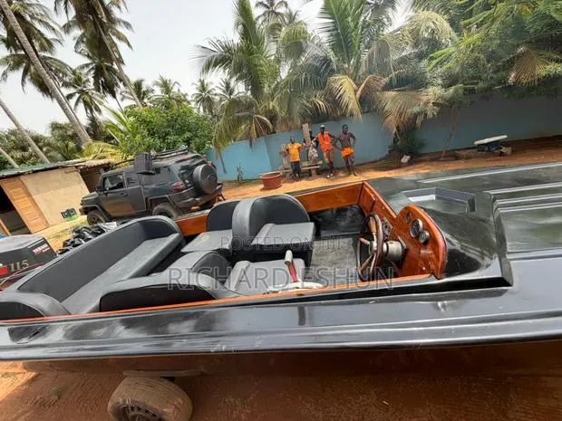 Boat for Lake · Photo 3