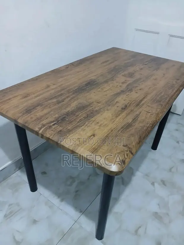 Wooden Dinning Table · Photo 1