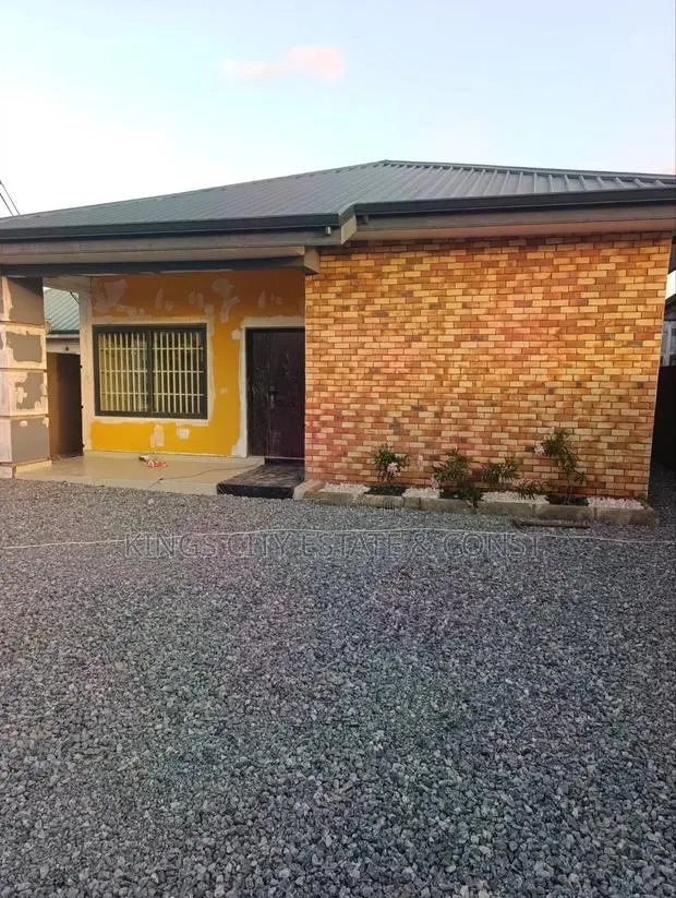 3bdrm House in First-Stores, Pokuase for sale · Photo 1
