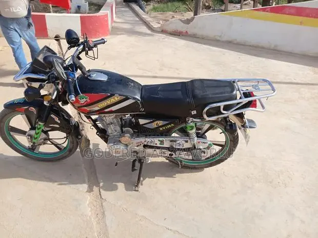 Royal RY125 2026 Black · Photo 1