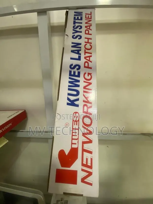 Kuwes Utp Cat6 24port Patch Panel · Photo 1