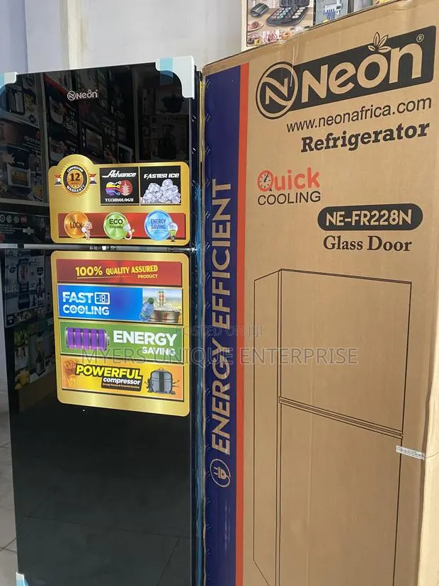 Eco Friendly Double Door Fridge 208L · Photo 1