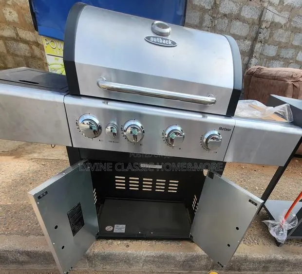 Outback Meteor 4-Burner Hybrid Gas Charcoal BBQ With a Side Burner · Photo 1